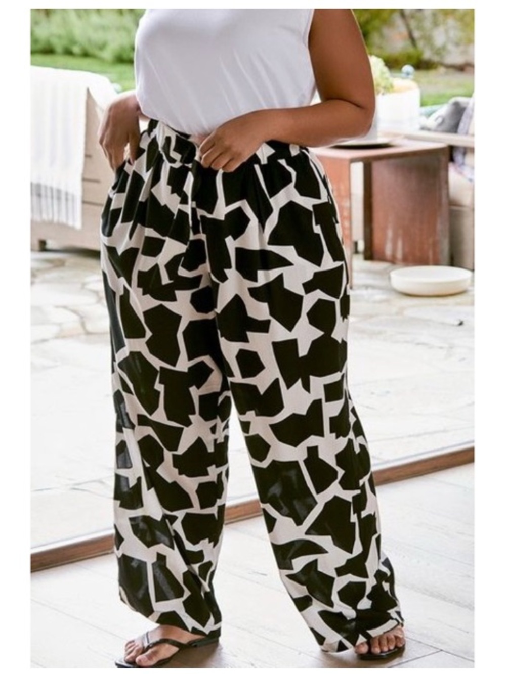 Eloquii Abstract Woven Crepe Elastic Waist Pull-On Wide Leg Pants Black 26